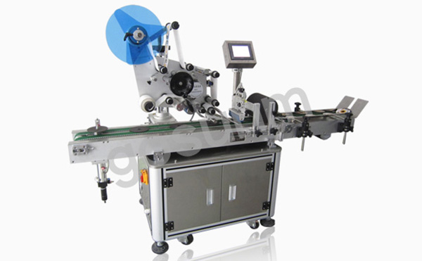 全自動(dòng)貼標(biāo)機(jī)：標(biāo)簽貼貼貼，貼標(biāo)不再繁瑣