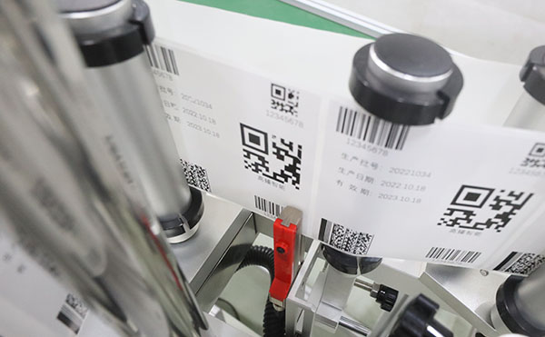 平面貼標(biāo)機(jī),貼標(biāo)機(jī),全自動(dòng)貼標(biāo)設(shè)備